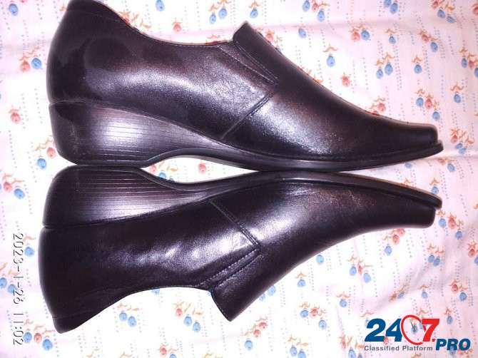 Продам новые женские туфли весна-осень кожа 40 размер на танкетке Novosibirsk - photo 2