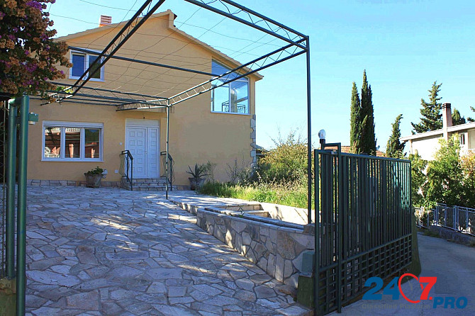 Двухэтажный дом в Бар Черногория для спокойного и комфортного переезда напрямую от собственника Бар - изображение 1