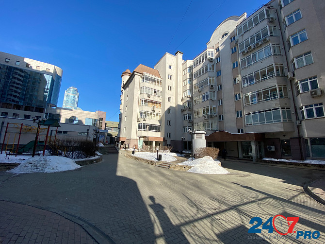 Парковочное место в центре города Yekaterinburg - photo 1