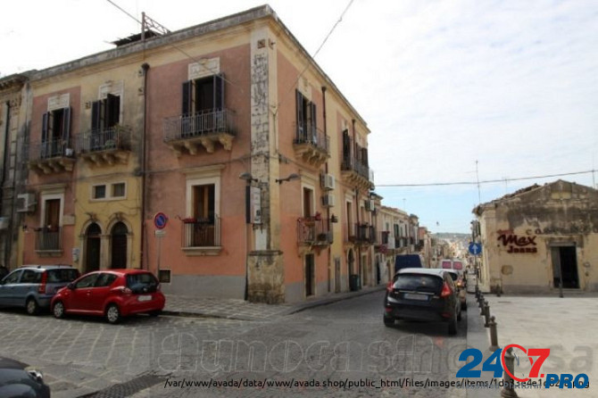 Недвижимость в самом сердце исторического центра Ното, Италия Catania - photo 1