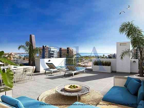 Это эксклюзивный жилой комплекс, расположенный в одном из лучших туристических районов Средиземномор Аликанте