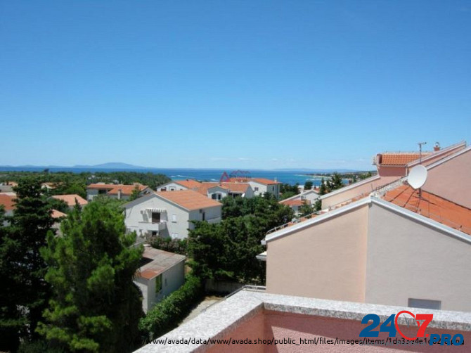 Продается отличная квартира с панорамным видом на море в Хорватии Задар - изображение 8