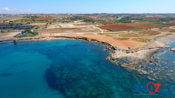 Уристическaя земля на берегу моря Nicosia - photo 5