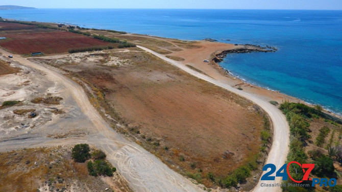 Уристическaя земля на берегу моря Nicosia - photo 2