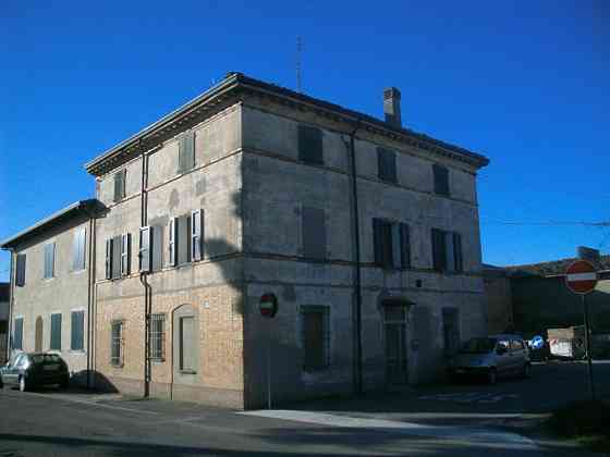 Квартира на 2х уровнях, 200 м2, 10 км от Равенны и 20 км от пляжей Ravenna