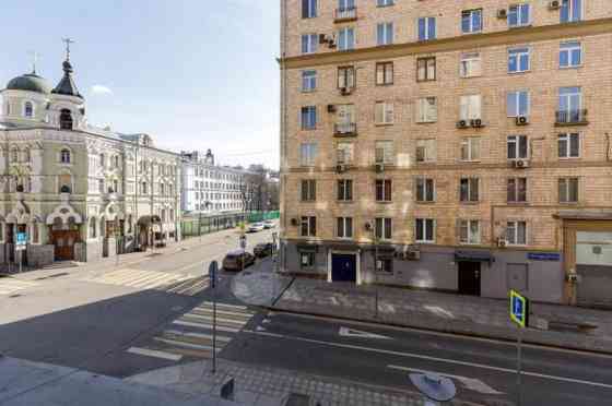Продажа 2-комнатной квартиры в центре Москвы Moscow