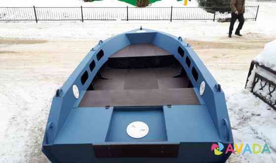 Продам лодку из пластика низкого давления Тольятти