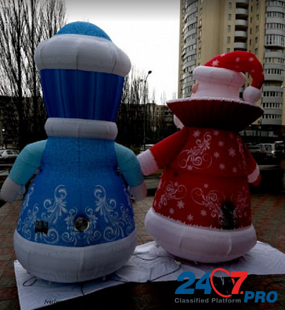 Надувные рекламные фигуры Деда Мороза и Снегурочки Киев - изображение 3