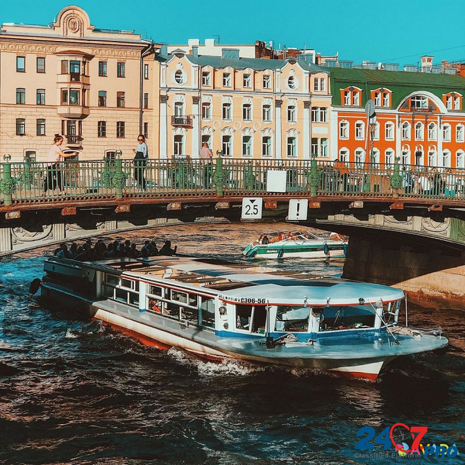 По водной глади Санкт-Петербурга Sankt-Peterburg - photo 1
