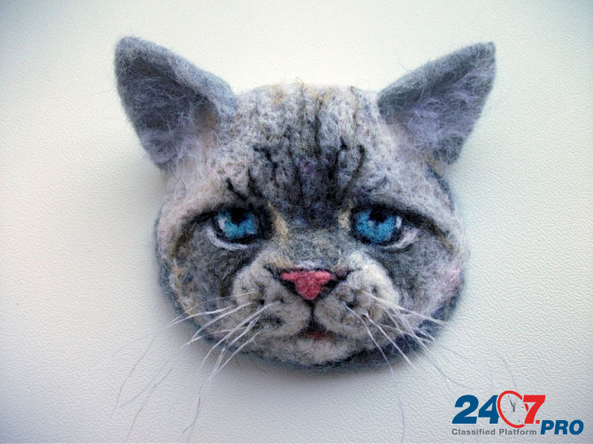 Брошь "Серый кот Чебоксары - изображение 1
