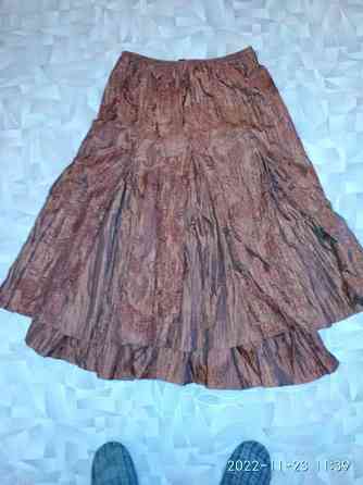 Продам женскую юбку 52/164 длина 87см, по талии 76см, материал - ткань Novosibirsk