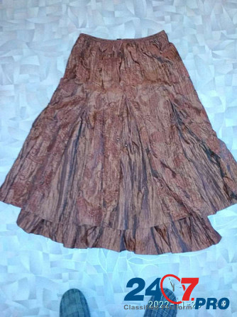 Продам женскую юбку 52/164 длина 87см, по талии 76см, материал - ткань Новосибирск - изображение 1