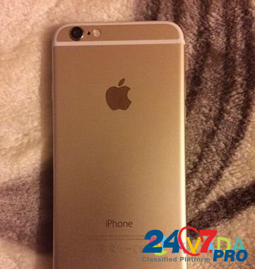 iPhone 6 gold на 16гб +бампер батарея Саратов - изображение 2