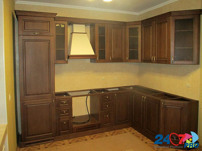 Кухни из дерева, деревянная кухонная мебель, столы, стулья, буфеты Краснодар - изображение 3