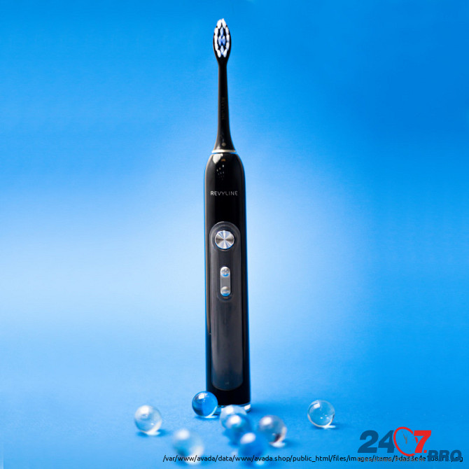 Черная зубная щетка Revyline RL 010 с 5 режимами и с 3 насадками Екатеринбург - изображение 1