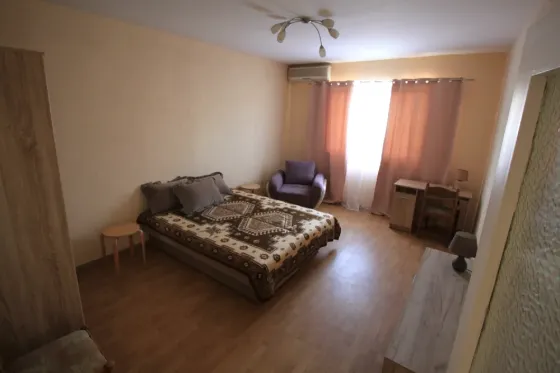 Длительная аренда у моря квартиры с одной спальней в центре Бар Черногория Bar