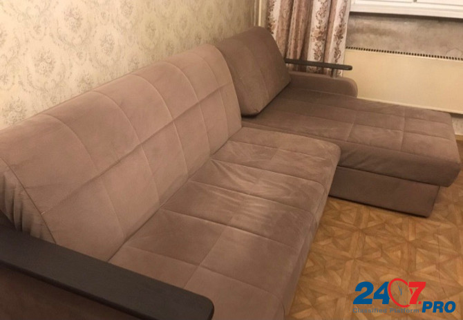 Трёхместный диван б/у почти новый Moscow - photo 3